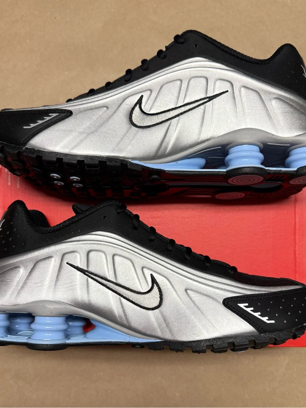 Nike Shox R4 Psychic Blur Mens size 12 running shoes NEW!